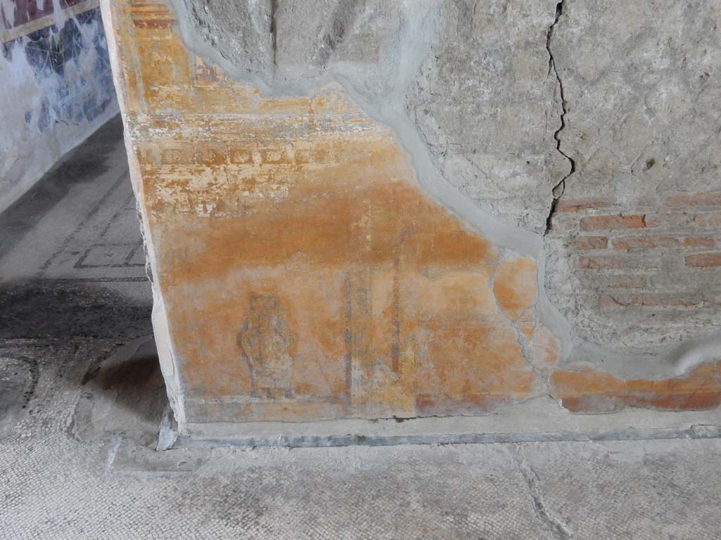 Stabiae, Villa Arianna, June 2019. Room 10, east wall near doorway to room 5. Photo courtesy of Buzz Ferebee.