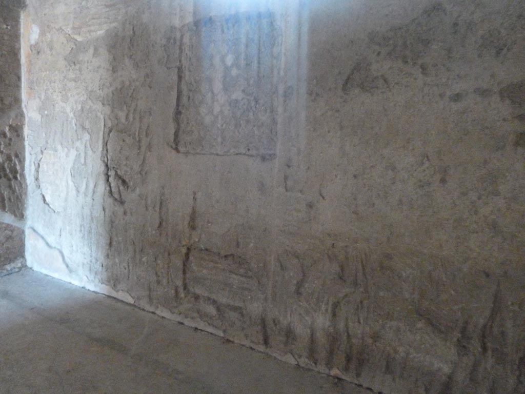 Stabiae, Villa Arianna, September 2015. Room 10, south wall.