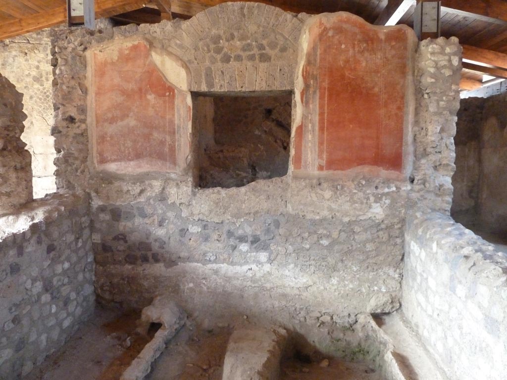 Stabiae, Villa Arianna, June 2019. Room 31, looking towards north wall and window into room 29.
Photo courtesy of Buzz Ferebee.
