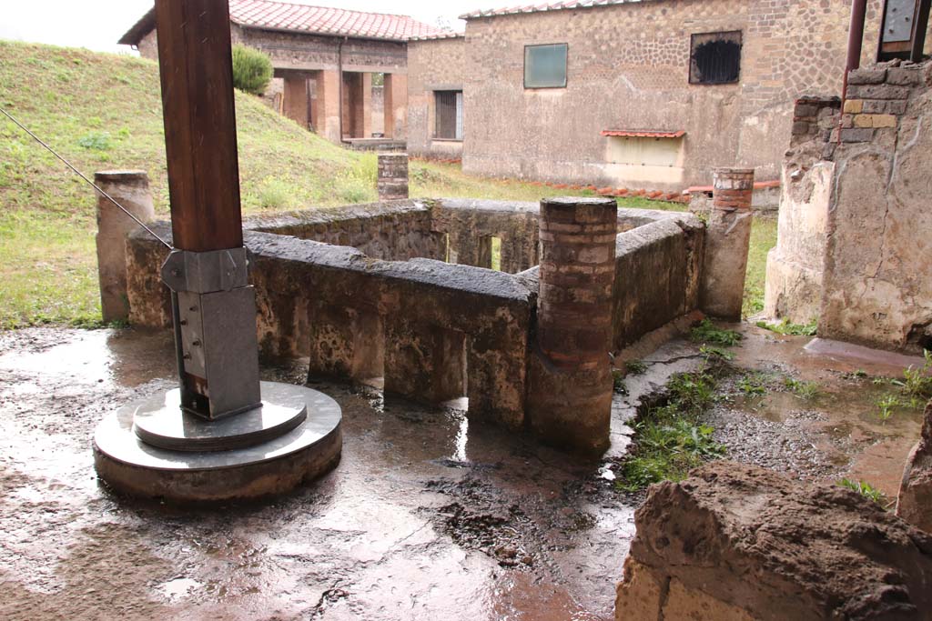 Stabiae, Villa Arianna, October 2020. Looking north-west across lightyard. Photo courtesy of Klaus Heese.