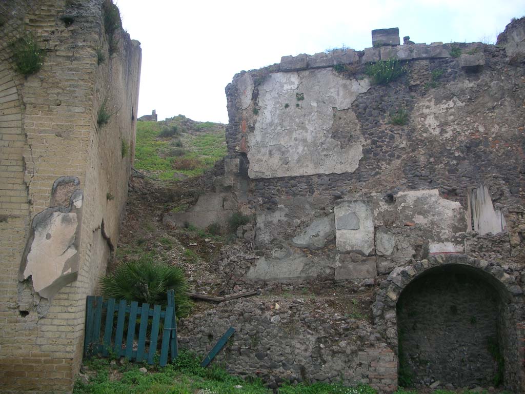 VIII.2.A, Pompeii. May 2010. Looking north towards rear lower levels. Photo courtesy of Ivo van der Graaff.