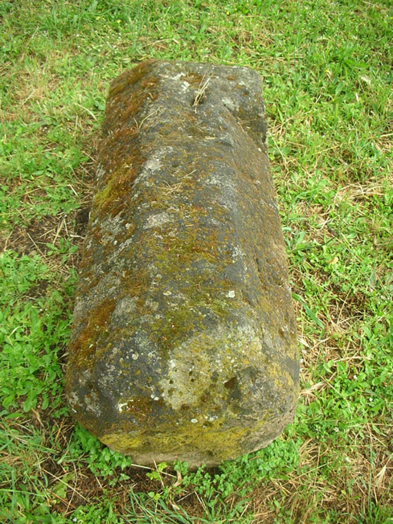 Tower XII, Pompeii. May 2010. 
Detail of stone (Merlon capping stone) from west side of Tower. Photo courtesy of Ivo van der Graaff.
