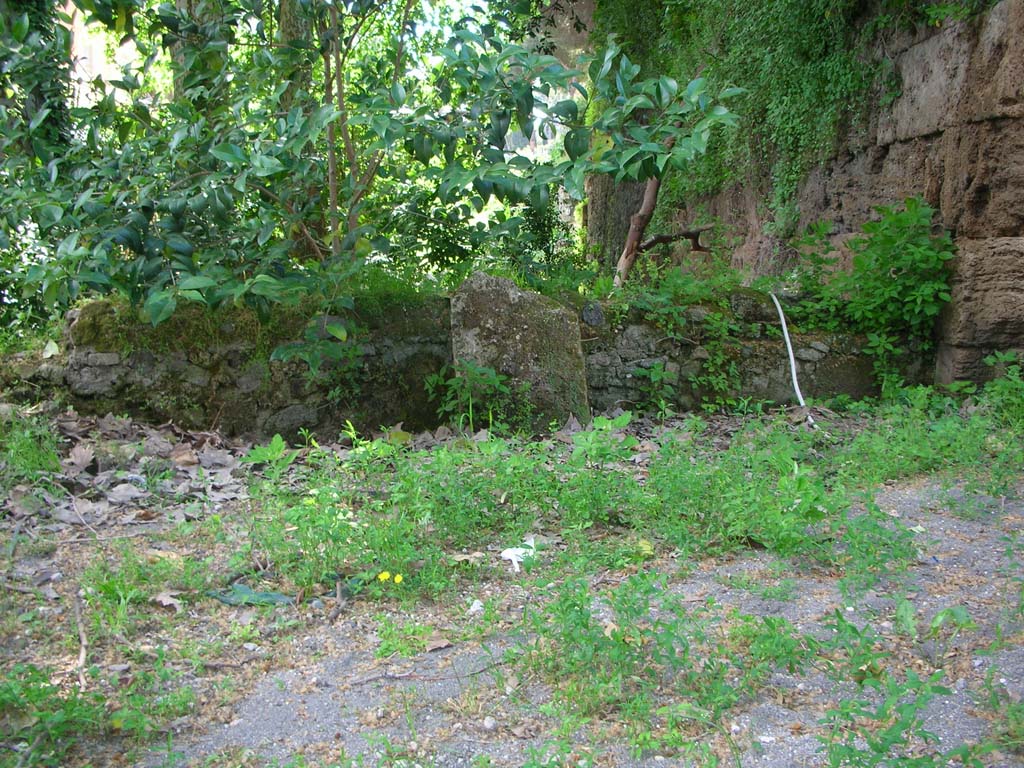 Porta Stabia, Pompeii. May 2010. South of west wall, looking west along City Walls.  Photo courtesy of Ivo van der Graaff.