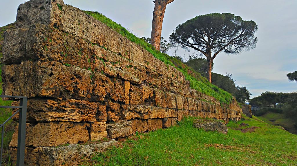 Porta Nocera and city walls on east side. 2017/2018/2019. Looking east along Walls towards Tower III. Photo courtesy of Giuseppe Ciaramella.

