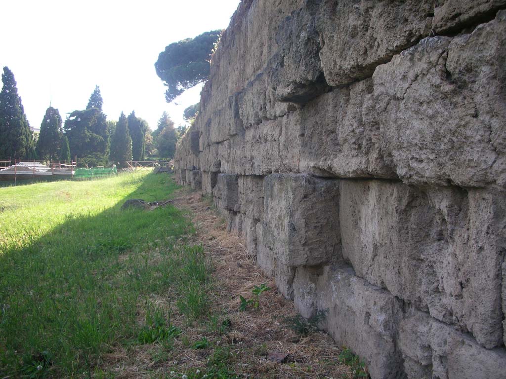 City walls on east side of Porta Nocera Gate. May 2011. Looking west along Walls. Photo courtesy of Ivo van der Graaff.