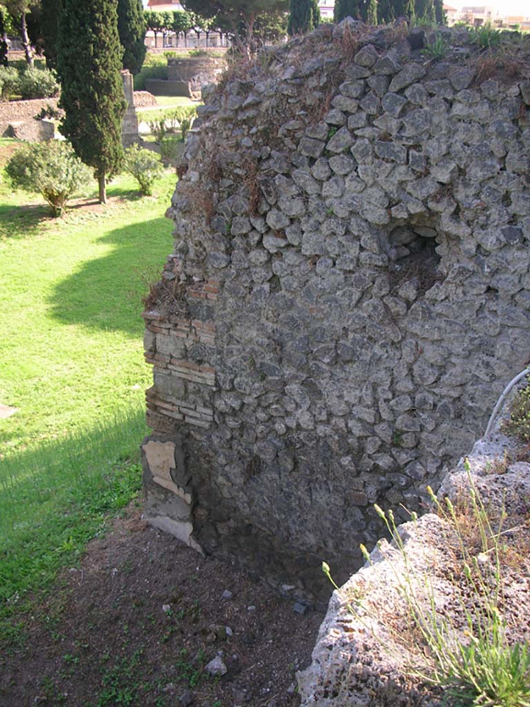 Tower III, Pompeii. May 2010. 
Looking west towards east side of Tower. Photo courtesy of Ivo van der Graaff.

