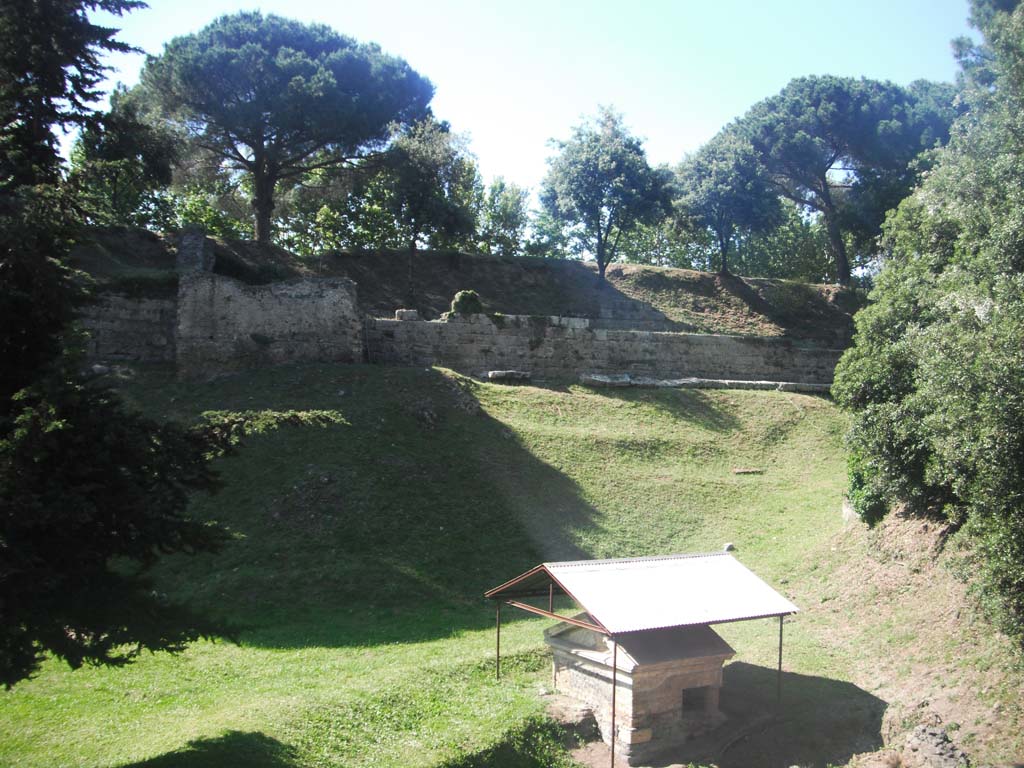 City Walls on south side, Pompeii. June 2012. Looking north to City Walls, with Tower III on left. Photo courtesy of Ivo van der Graaff.